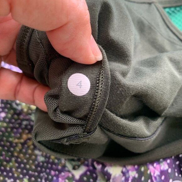 Lululemon Power Y Tank Luon Floral Sport White Multi/Gator Green Yoga Size 4 - Picture 3 of 12